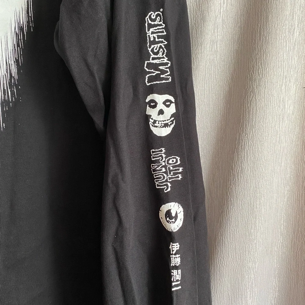 Misfits long sleeve shirt double sided 20 Eyes Junji Ito artwork Dead Stock 2XL - Picture 5 of 6